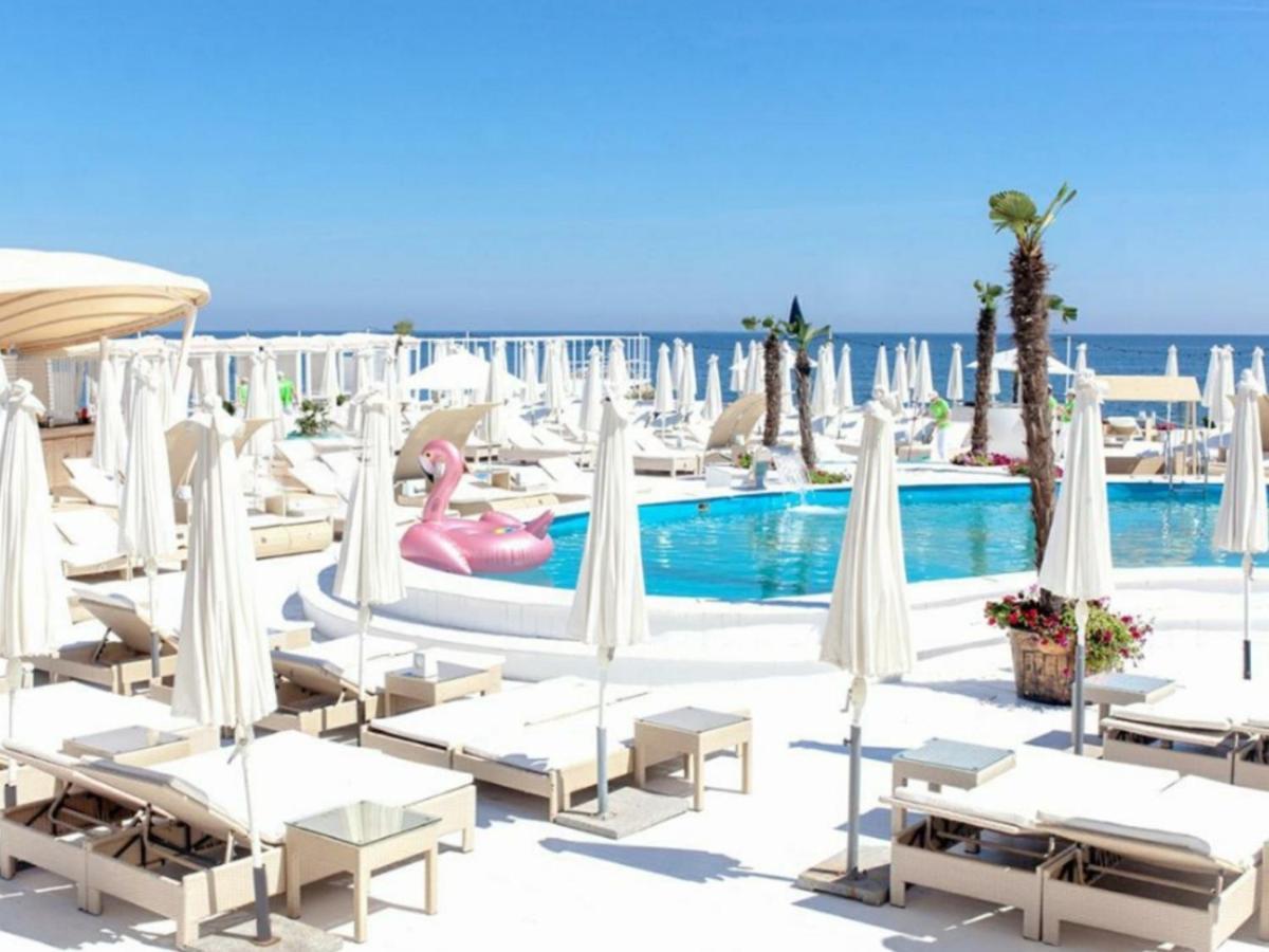 Arcadia Vip-Apartments In Golfstream Odessa Zewnętrze zdjęcie